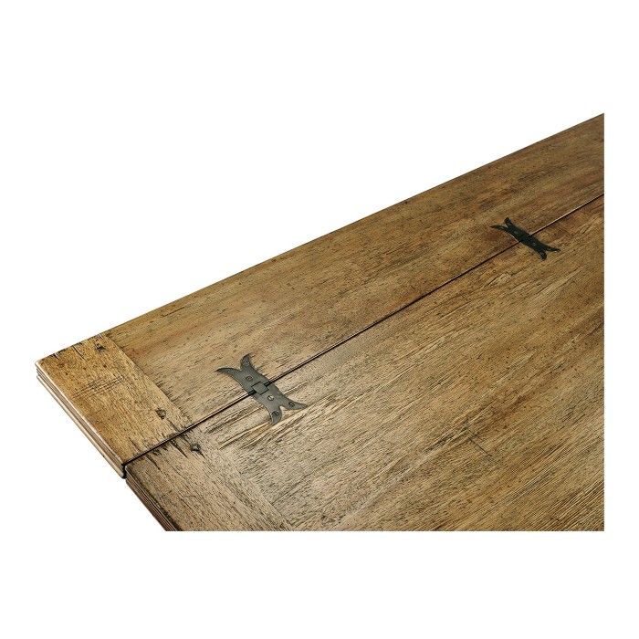Casual Hunt Table