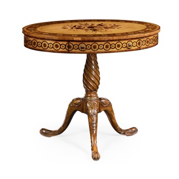 Trefoil side table (Walnut)