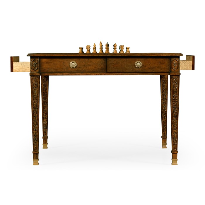 Square games table (Walnut)