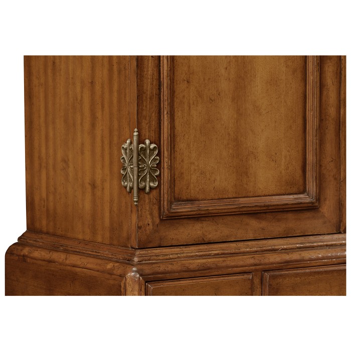 Cabinet on Stand