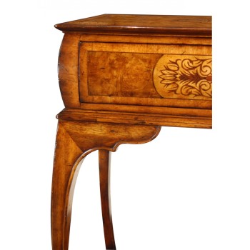 Seaweed opium side table