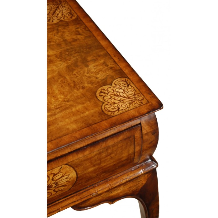 Seaweed opium side table