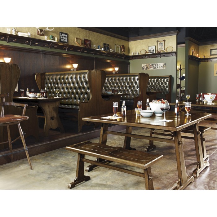 Medium Natural Oak Tavern Dining Table 52