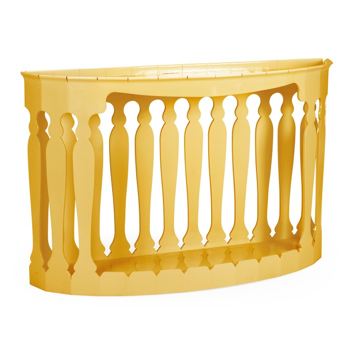 Moorish demilune console (Yellow rain coat)
