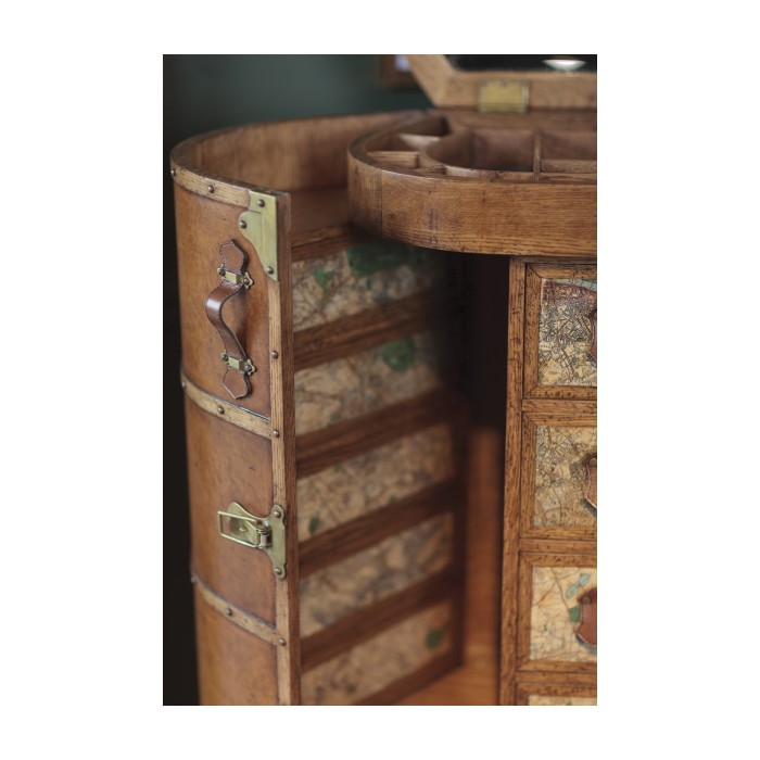 Travel Trunk Style Metamorphic Dressing Table