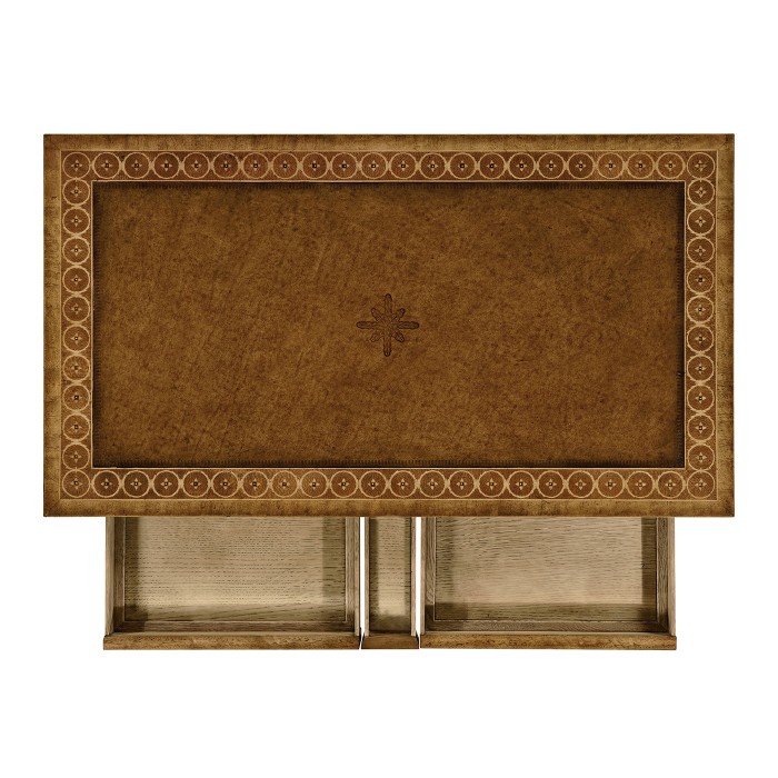 Napoleon III style bureau plat with fine inlay
