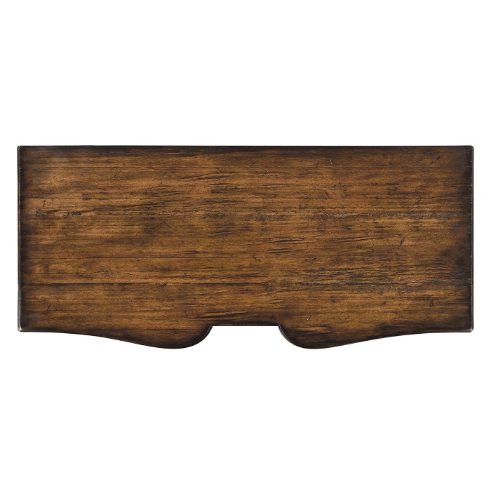 Chest of drawers in rustic walnut