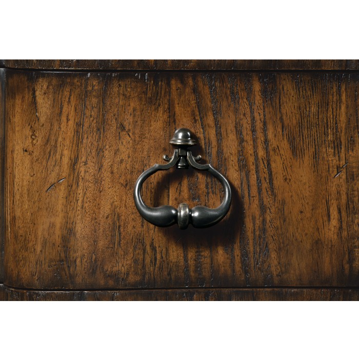 Chest of drawers in rustic walnut