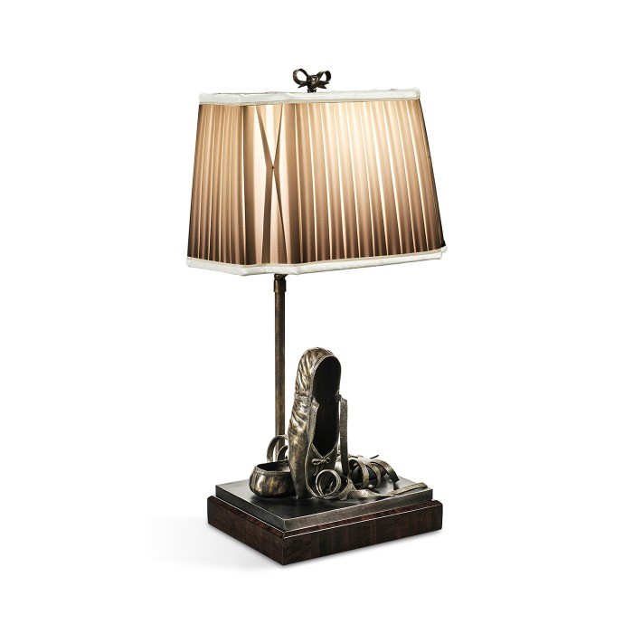Ballet pointe shoes table lamp