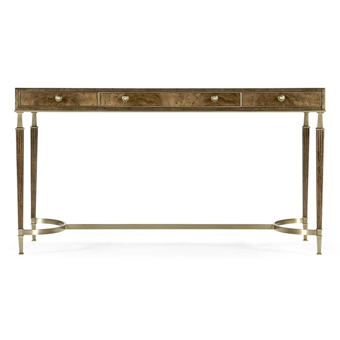 Barcelona Desk