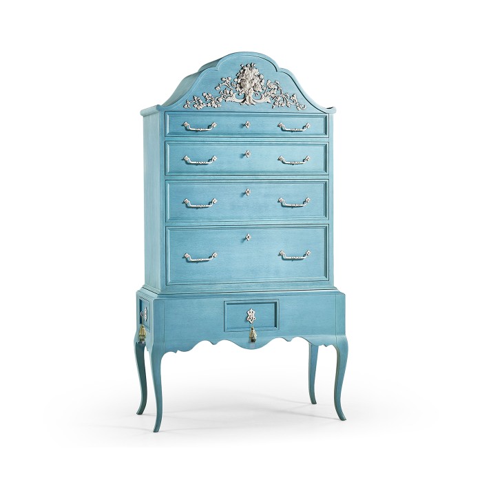Cirrus Carved Tallboy