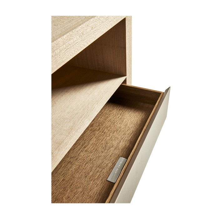 Hadal Plinth Nightstand