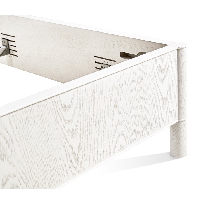 Mammatus Half Round Panel Bed