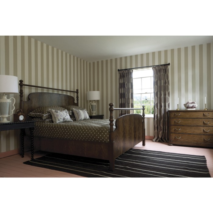 Aberfoyle Grey Fruitwood Chest of Drawers